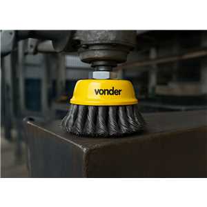 Escova de aço inox tipo copo, 4", torcida VONDER